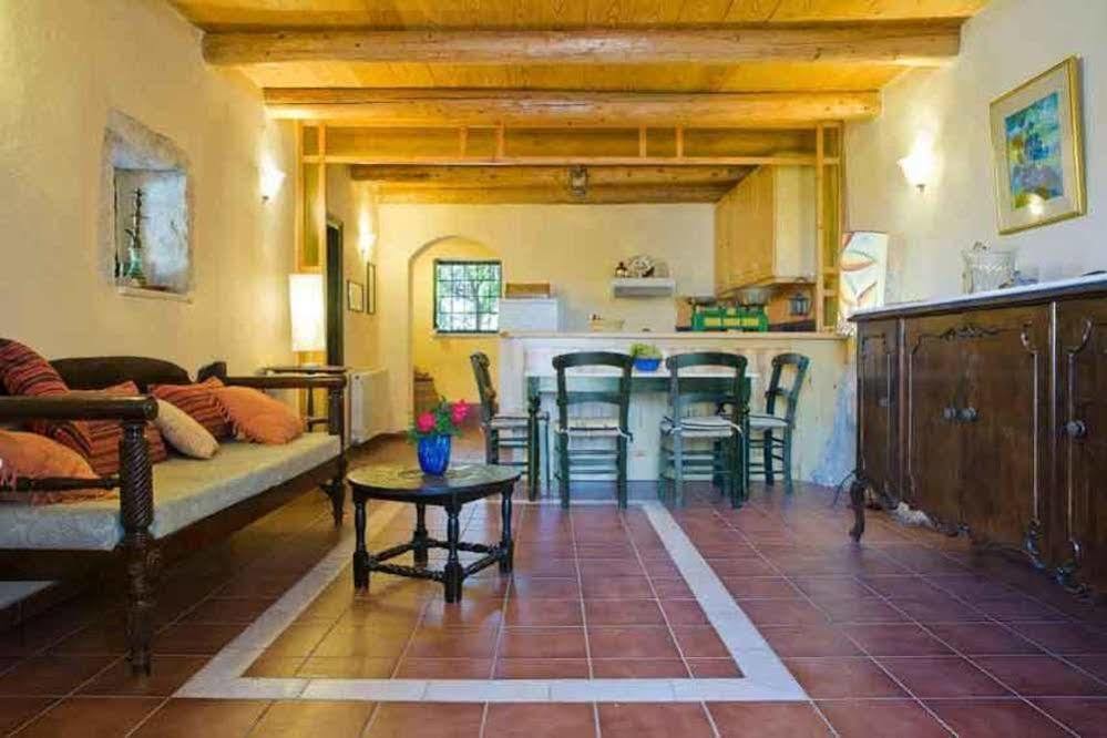 Agathes Traditional Houses Kastellos Bagian luar foto